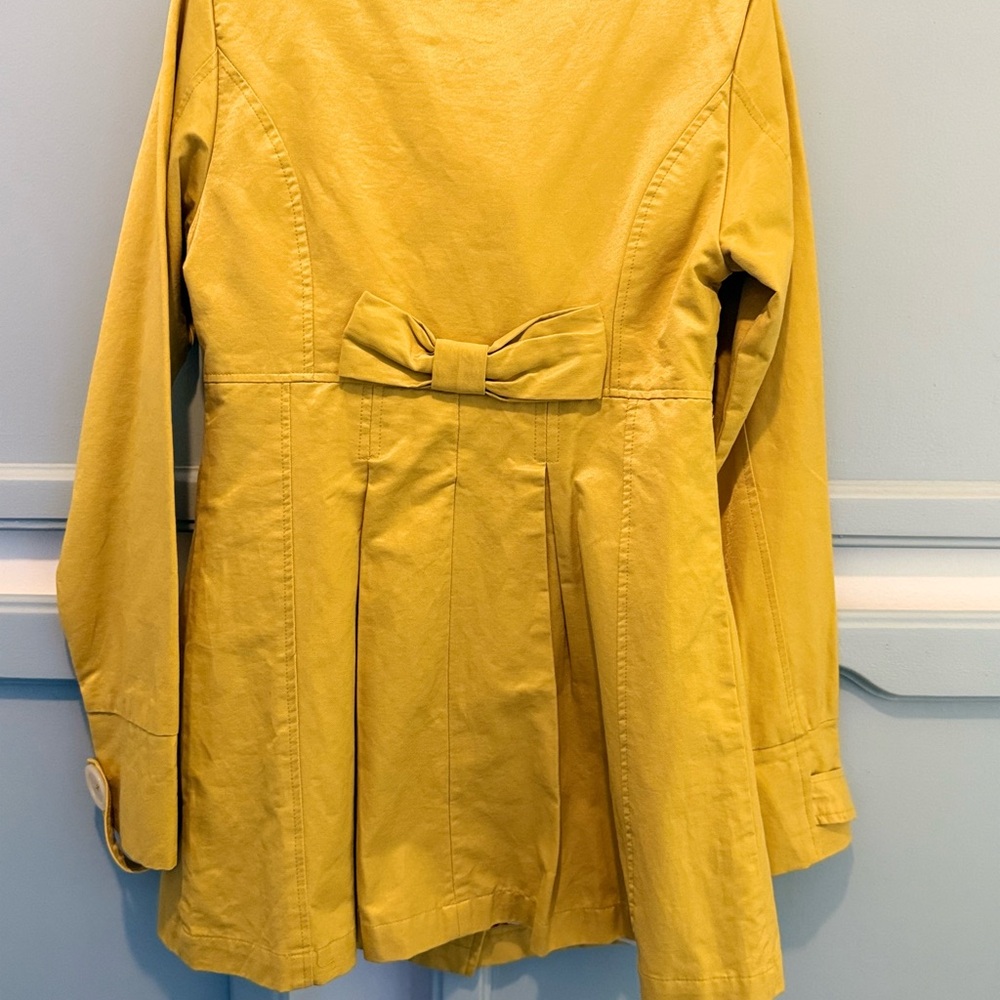 Yellow Double-Breasted Coat with White Buttons - Picture 2 of 4